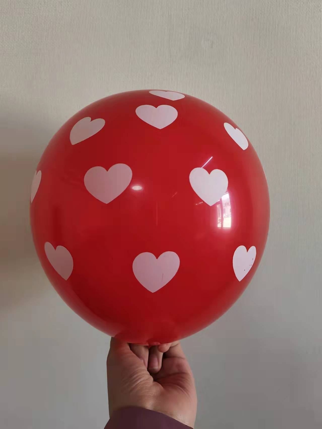 Palloncini Rinforzati per Allestimenti di Nozze: Decorazioni Perfette per Feste e San Valentino