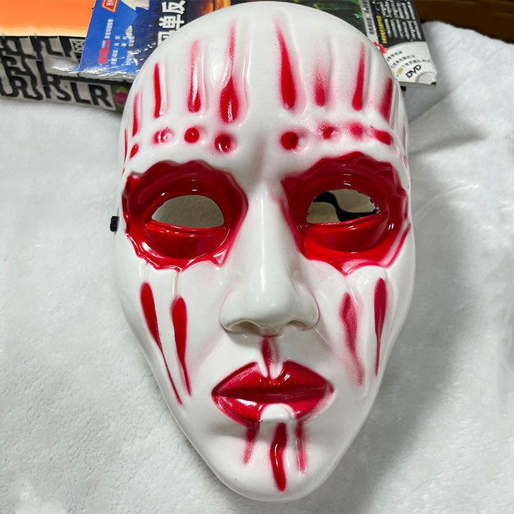 Maschera a Tema Halloween in Plastica – Dettagli Spaventosi per la Tua Festa