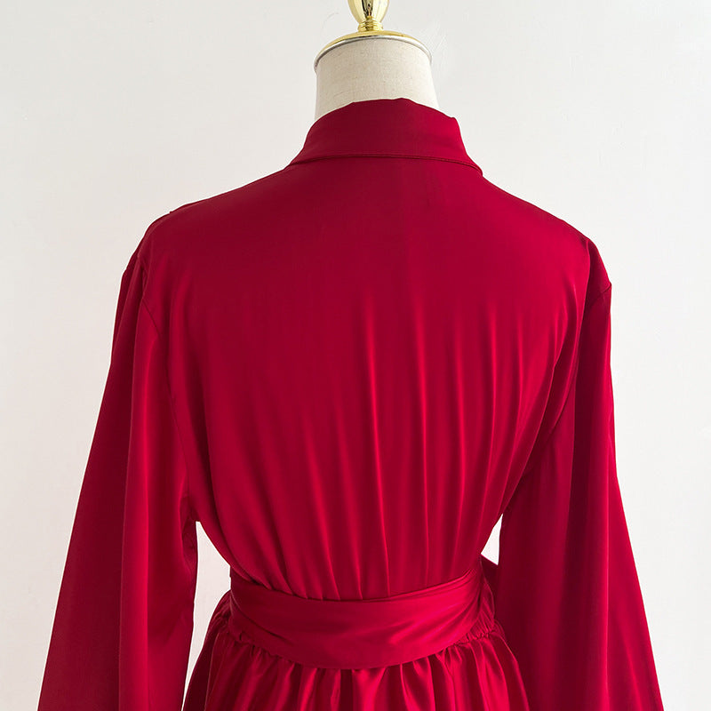 Vestaglia Rossa da Donna con Fiocchi alle Maniche: Eleganza e Femminilità