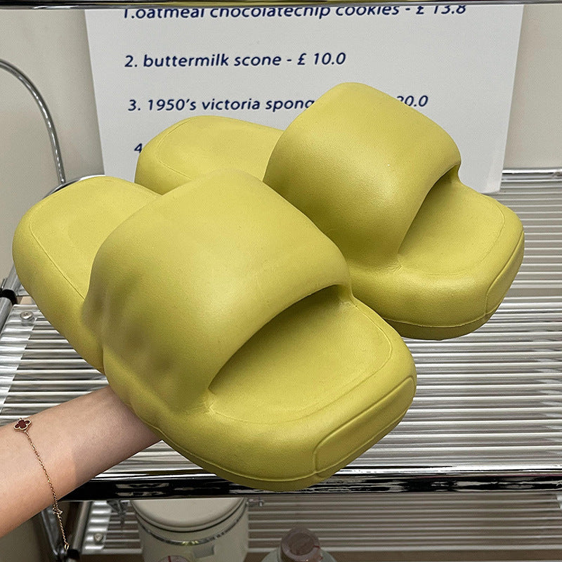 Pantofole minimaliste per la casa