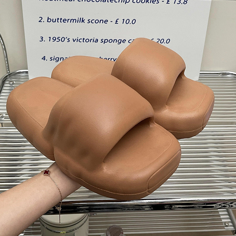 Pantofole minimaliste per la casa