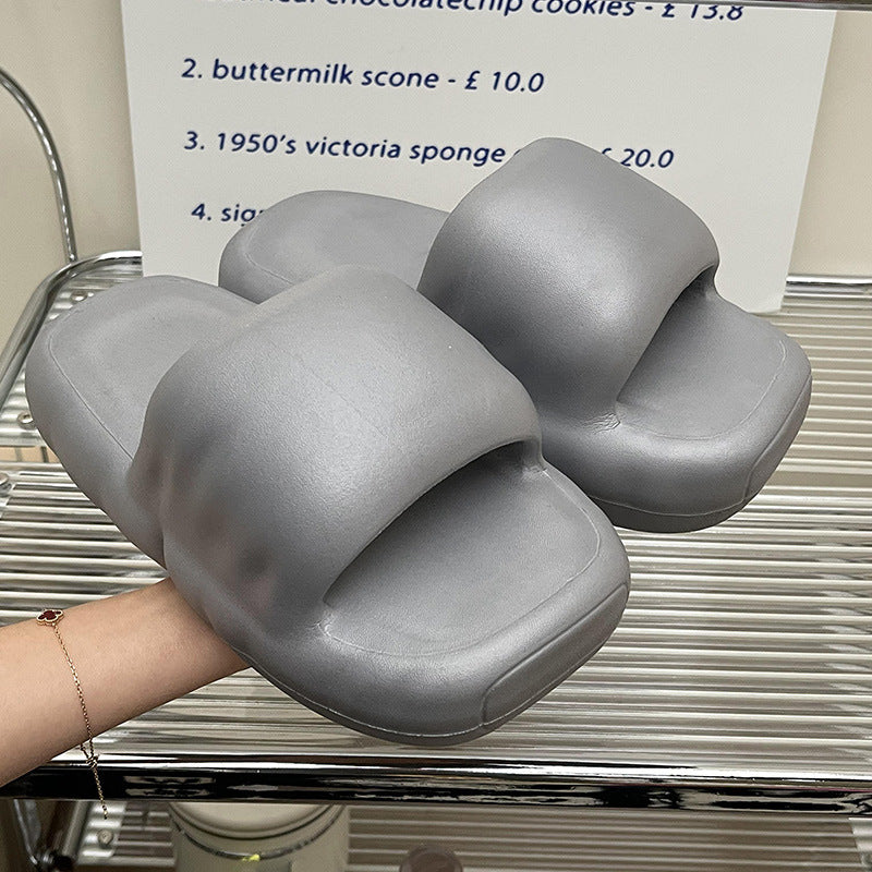 Pantofole minimaliste per la casa