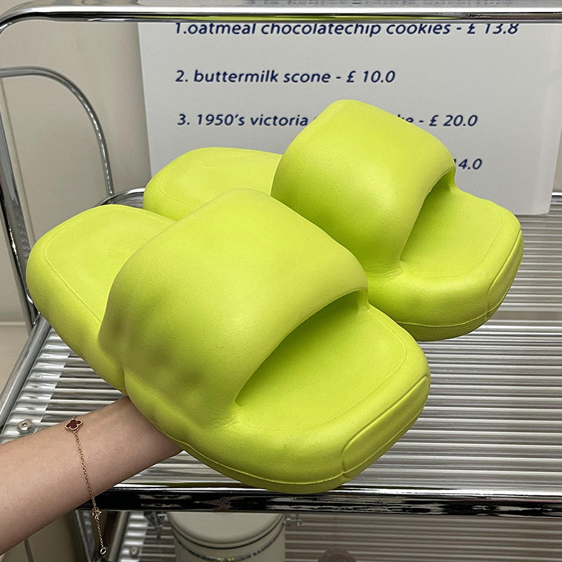 Pantofole minimaliste per la casa